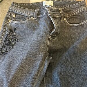White House Black Market Gray Embroidered Straight Leg Jeans Sz 2 Like New